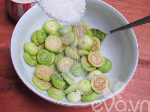 Thưởng thức cà pháo muối xổi giòn tan - 5