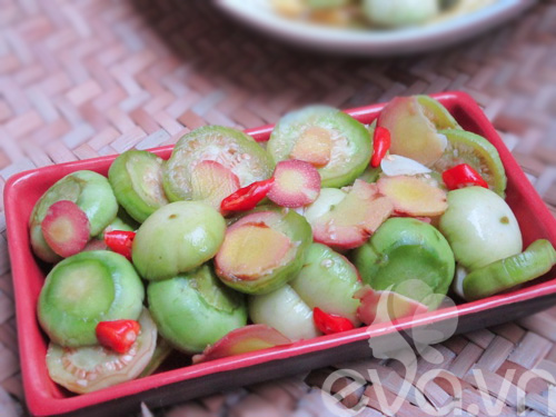 Thưởng thức cà pháo muối xổi giòn tan - 8