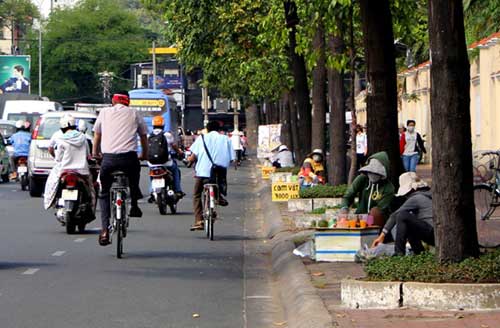Bí mật cam vắt giá 7.000 đồng ở vỉa hè Sài Gòn - 1