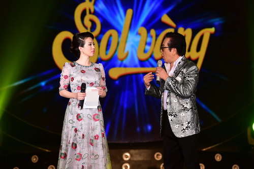 HH Thu Hoài quot;khớpquot; khi đứng cạnh Elvis Phương - 10