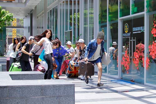 Project Rrunway 2014: Nghẹt thở từ những phút đầu - 17