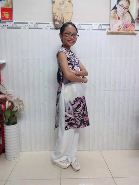 Mẹ con Hà Hồ, Subeo giản dị ở sân bay - 10