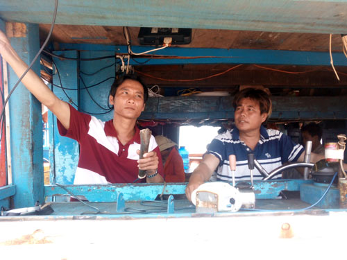 Tàu TQ đâm tàu VN: quot;Sửa xong tàu, tôi lại ra Hoàng Saquot; - 1