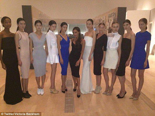 Victoria Beckham ‘lùn tịt’ tại Singapore - 6