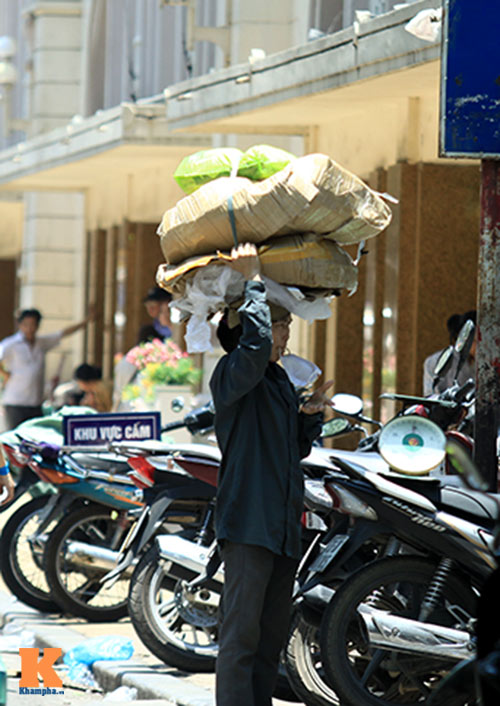 Mưu sinh trong nắng gắt 38 độ giữa HN - 3