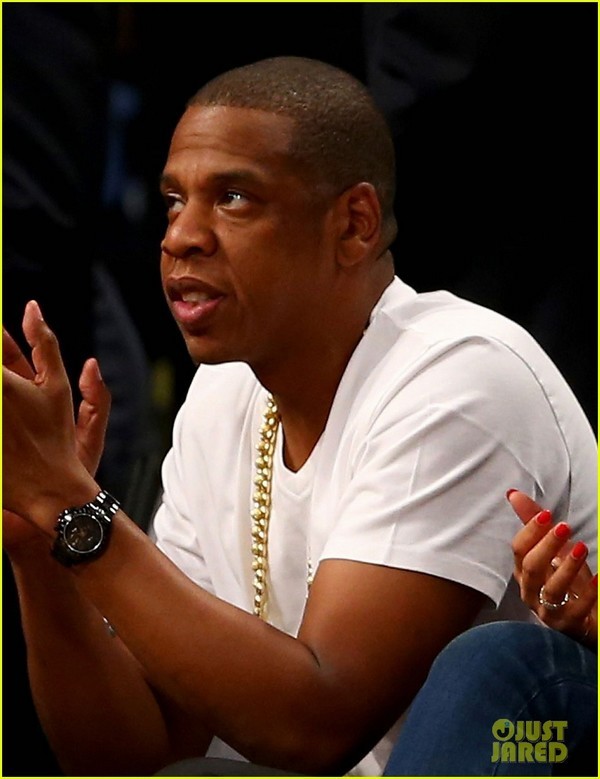 Jay-Z vui vẻ sau khi lộ clip ẩu đả em vợ - 1