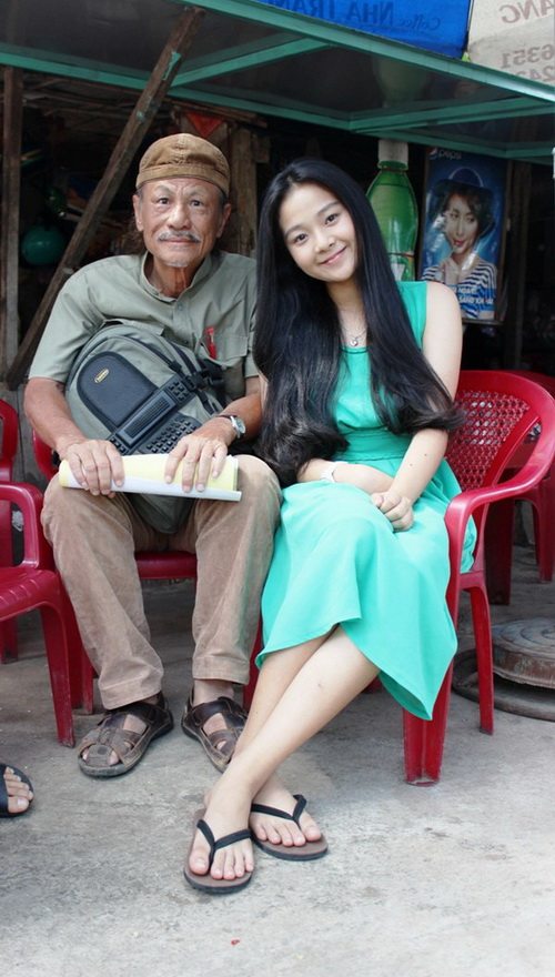 Khánh My làm bà nội 70 tuổi của Tam Triều Dâng - 2