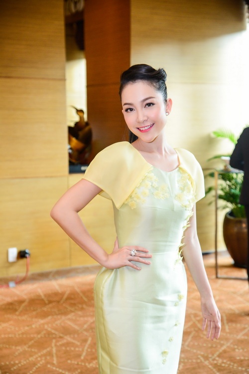 Linh Nga, Kỳ Duyên đẹp quot;bất phân thắng bạiquot; - 4