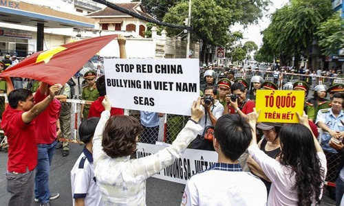 Báo TQ hăm dọa Việt Nam, Philippines ở Biển Đông - 1