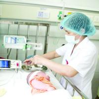 Nỗi ám ảnh của người điều dưỡng sau bão sởi