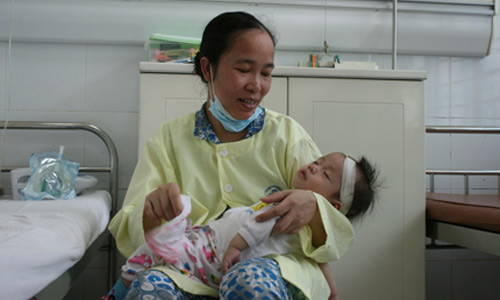 Nỗi ám ảnh của người điều dưỡng sau bão sởi - 1