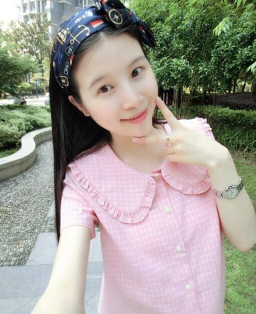 Chăm đắp mặt nạ, da mẹ trắng nõn nà - 7