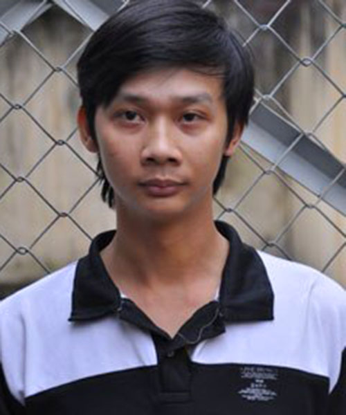 Nước mắt người mẹ có con treo cổ trong trại giam - 1