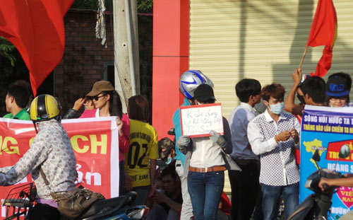 Sau đập phá, hôi của: Ám ảnh nỗi lo thất nghiệp - 1