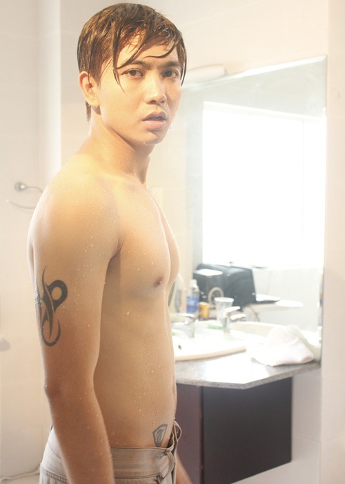 Ảnh khoe body hiếm hoi của chồng Hà Tăng, Hà Hồ - 5