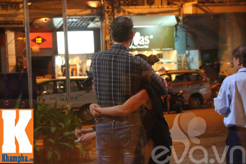 Bắt gặp vợ chồng Đoan Trang quot;trốnquot; con hẹn hò - 15