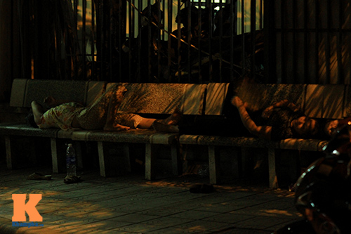 Vật vã chăm con ở viện Nhi vì nắng nóng kỷ lục - 11