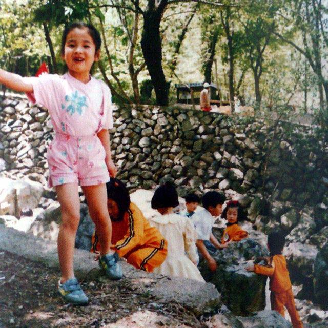 Loạt ảnh chưa từng công bố của Song Hye Kyo - 1