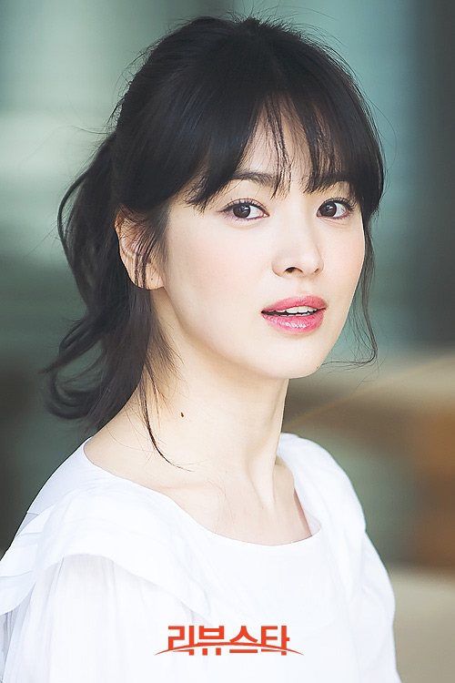 Loạt ảnh chưa từng công bố của Song Hye Kyo - 10
