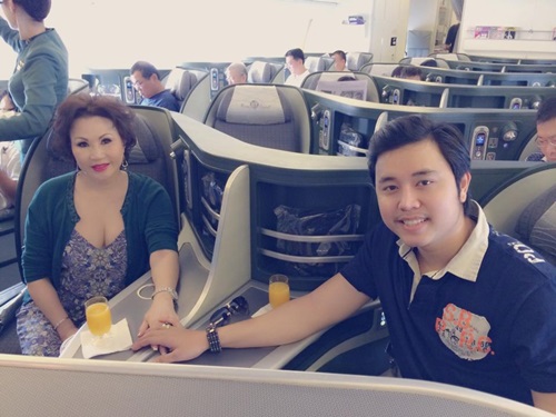 Vũ Hoàng Việt nắm tay người tình về Mỹ - 3