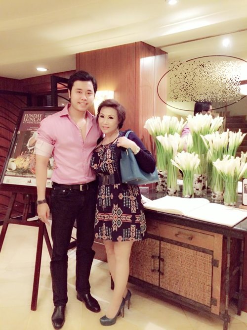 Vũ Hoàng Việt nắm tay người tình về Mỹ - 6