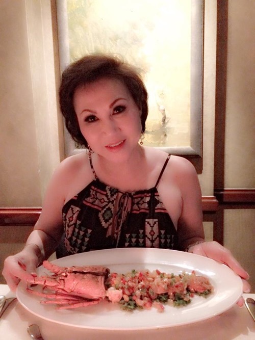 Vũ Hoàng Việt nắm tay người tình về Mỹ - 9