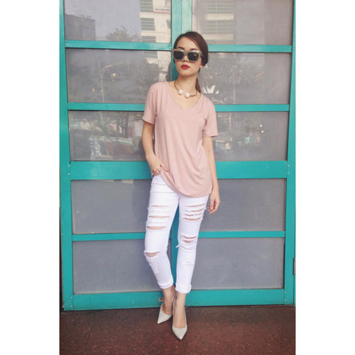 Huyền Trang đón đầu xu hướng vòng cổ ngọc trai Chanel - 15