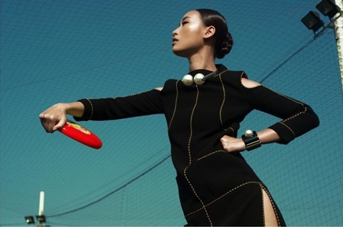 Huyền Trang đón đầu xu hướng vòng cổ ngọc trai Chanel - 8