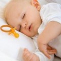Làm mẹ - Trẻ nằm điều hòa: 28-29 độ C là chuẩn