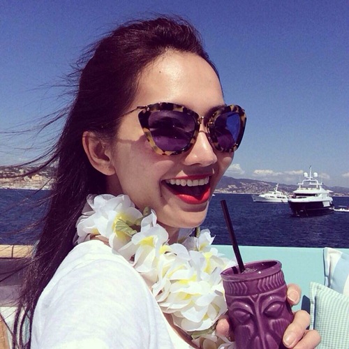 Kim Hiền - Kim Tuyến đọ vẻ sang trọng tại Pháp - 10