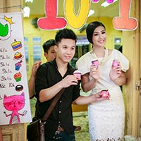 Ngọc Hân hạnh phúc về thăm trường cũ