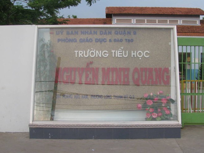 Đi tham quan, bé mầm non bị cửa tủ đè chết - 2