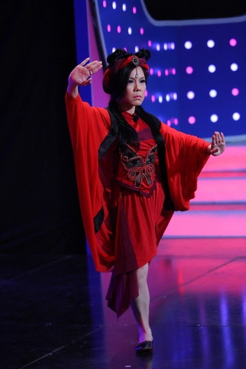 Hoài Linh chê Việt Hương nhìn như... con trâu - 2