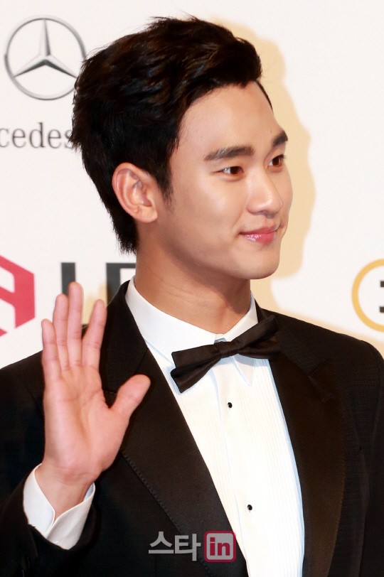 Jeon Ji Hyun giành giải Deasang tại Beaksang - 5