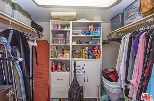 Thứ “đặc biệt” trong phòng ngủ nhà Dolly Parton - 6