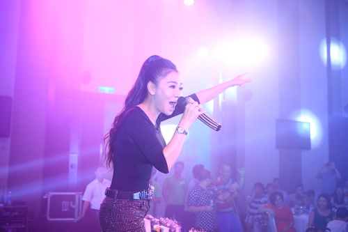 Thu Minh xứng danh quot;nữ hoàng nhạc dancequot; - 2