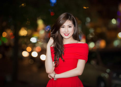 Á hậu Tú Anh rực rỡ như đoá hồng - 10