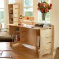 Nhà đẹp - Tận dụng triệt để không gian dưới bàn làm việc