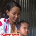 Tin tức - Cha mẹ đau khổ trước tin đồn sinh con có 2 'của quý'