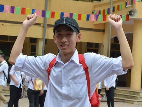 Môn Ngoại ngữ: Thí sinh hào hứng với đề thi quot;lạquot; - 1