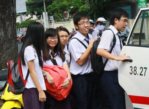 Môn Ngoại ngữ: Thí sinh hào hứng với đề thi quot;lạquot; - 7