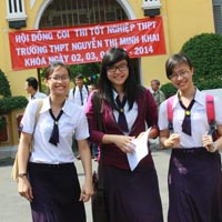 Thi tốt nghiệp: 11 thí sinh bị đình chỉ do vi phạm quy chế