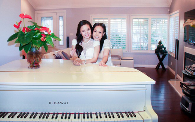 Chiếc Piano được đặt trong phòng khách như một vật trang trí, đồng thời cũng là để cho con gái Việt Hương tập nhạc mỗi khi rảnh rỗi.
