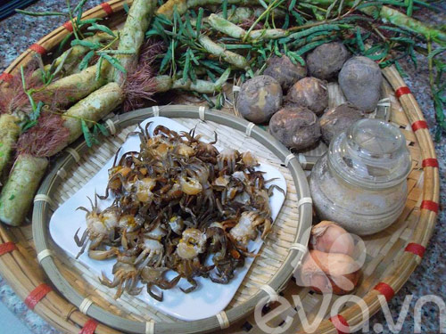 Canh cua khoai sọ rau rút cuối tuần - 1