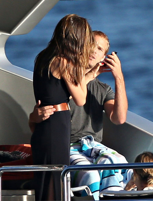 Eva quot;soiquot; 10/6: Miranda Kerr có tình mới? - 3