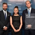 Làng sao - Thu Minh tự tin bên Beckham và Hoàng tử William