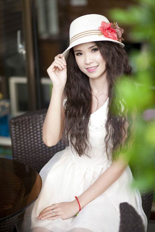 Sao Việt vươn lên từ tuổi thơ đói nghèo - 9