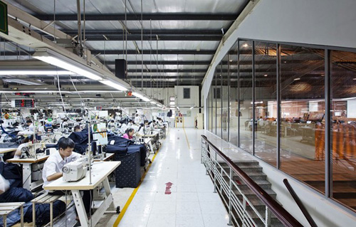 Thiết kế rất Tây của xưởng may ở Sài Gòn - 6