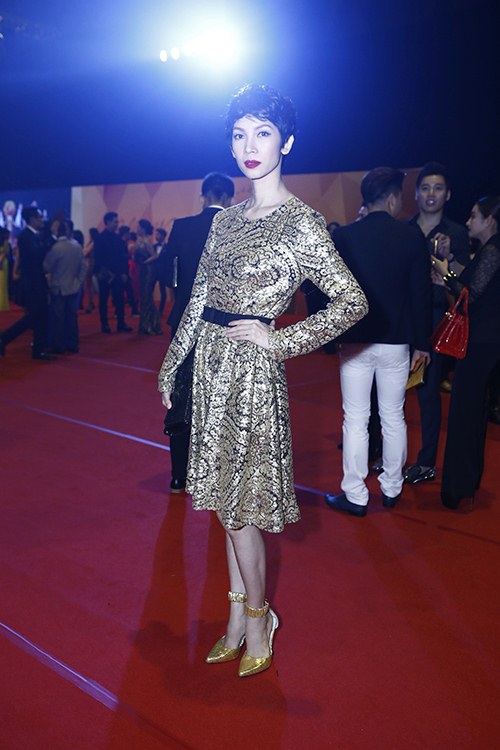 Lý Nhã Kỳ đẹp như quot;nữ thầnquot; tái xuất showbiz - 17