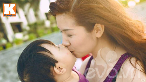Bà mẹ #039;năm nào cũng cho con đi du lịch#039; - 4
